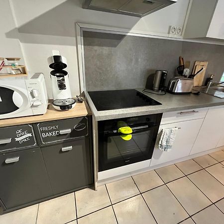 Appartement De Charme 40M2 Proche Centre Hospitalier Valenciennes Exterior photo